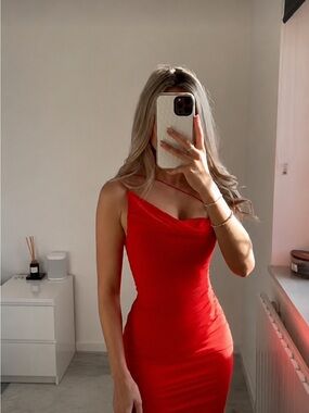 Oh Polly Red Asymmetric Bodycon Dress